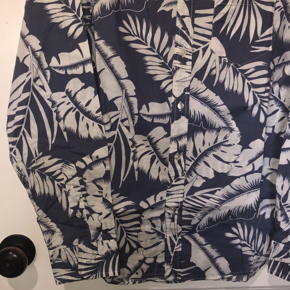 AEO BUTTON DOWN SHIRT - Picture 5 of 7